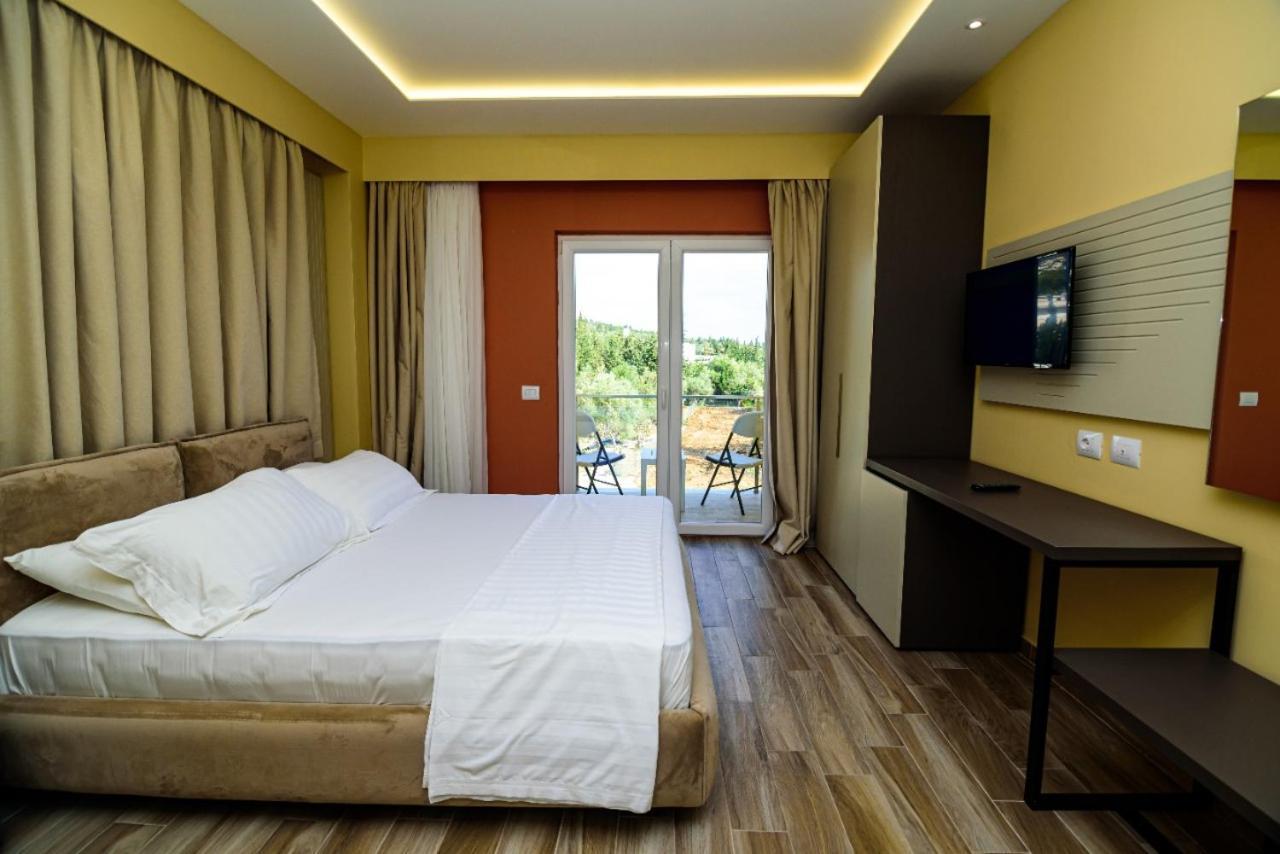 Hotel Orange Dhërmi Exteriör bild